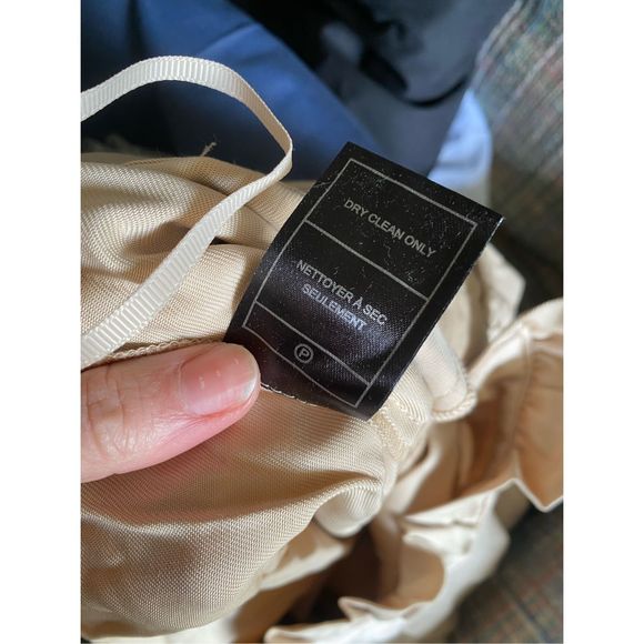 Cupcakes and Cashmere Leah Paper Shorts in Cafe Au Lait, Sz Large, MSRP $89 - Picture 7 of 7